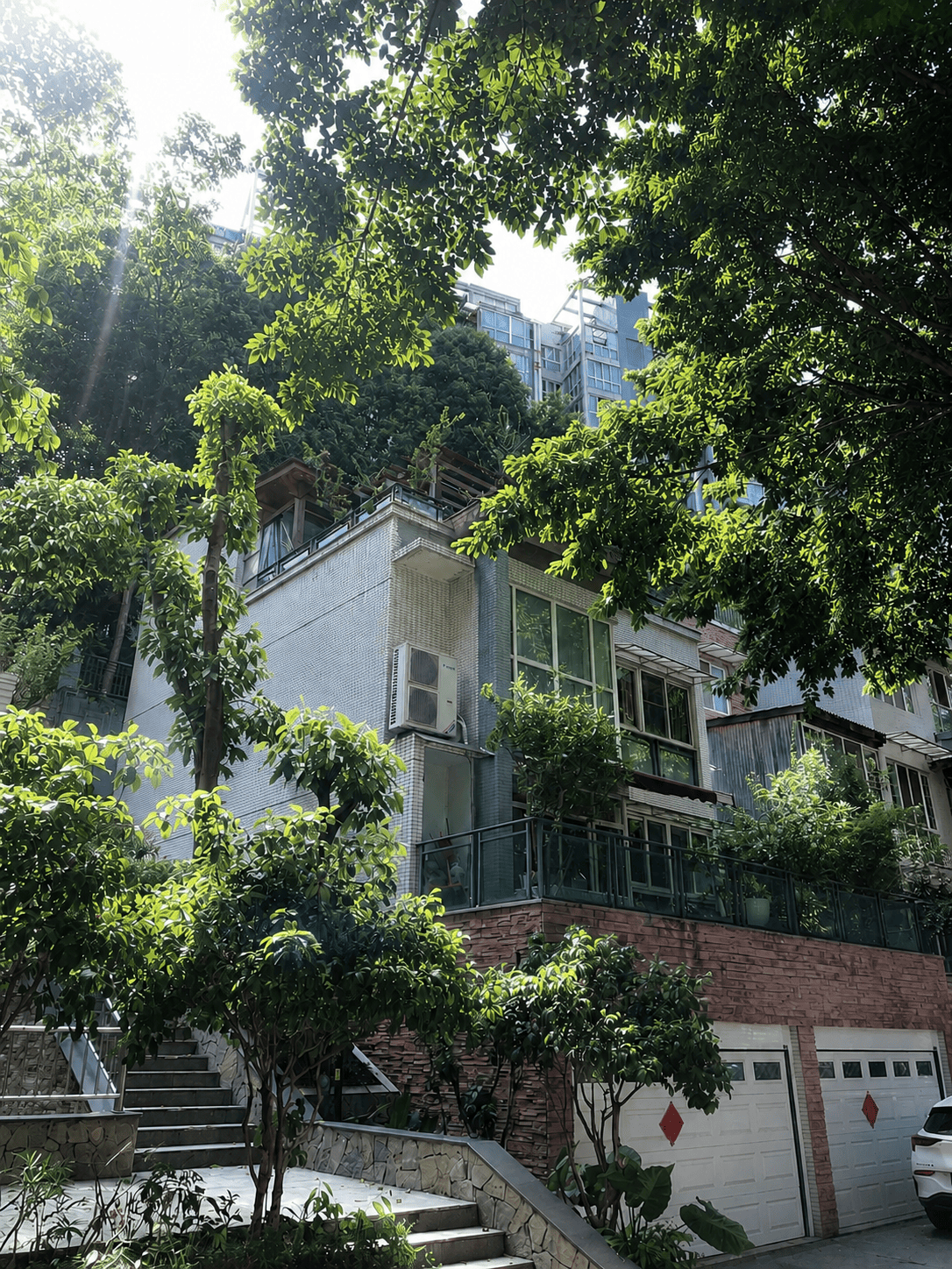 乌海岛居岁月从容升级：小小岛老别墅加装蒂升悦行款电梯